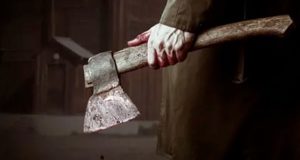 Пьяный майминец поссорился с другом и ударил его топором Пьяный майминец поссорился с другом и ударил его топором