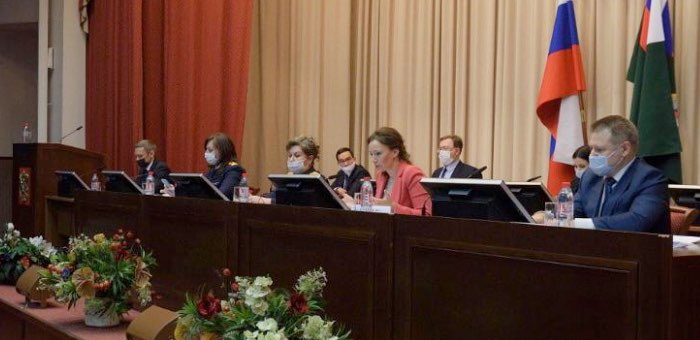 В Следственном комитете обсудили вопросы обеспечения сирот жильем