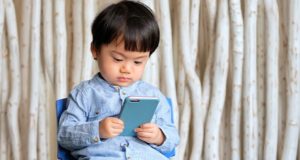 Дети смогут изучать алтайский язык с помощью смартфонов