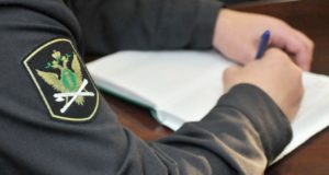 Приставы взыскали с работодателей 2,6 млн рублей долгов по зарплате Приставы взыскали с работодателей 2,6 млн рублей долгов по зарплате