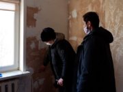 Сырость, плесень и болезни: неприятные сюрпризы к Новому году для молодой семьи Сырость, плесень и болезни: неприятные сюрпризы к Новому году для молодой семьи