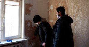 Сырость, плесень и болезни: неприятные сюрпризы к Новому году для молодой семьи