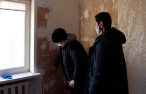 Сырость, плесень и болезни: неприятные сюрпризы к Новому году для молодой семьи Сырость, плесень и болезни: неприятные сюрпризы к Новому году для молодой семьи