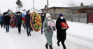 В Республике Алтай простились с Владимиром Тюлентиным