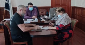 Глава Майминского района провел прием граждан