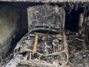 Пожарные спасли трех человек на ночном пожаре в Горно-Алтайске Пожарные спасли трех человек на ночном пожаре в Горно-Алтайске