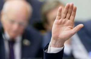 Интрига нарастает. Вопрос о выборах спикера в повестку дня сессии Госсобрания пока не внесен Интрига нарастает. Вопрос о выборах спикера в повестку дня сессии Госсобрания пока не внесен