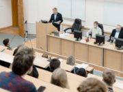 В ГАГУ обсудили проблемы изменения климата в мире и на Алтае В ГАГУ обсудили проблемы изменения климата в мире и на Алтае