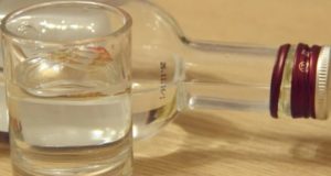 Шесть человек погибли от отравлений в Республике Алтай за новогодние праздники Шесть человек погибли от отравлений в Республике Алтай за новогодние праздники