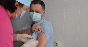В Республике Алтай от коронавируса привились уже 563 человека В Республике Алтай от коронавируса привились уже 563 человека