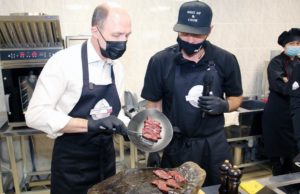 «Вкус Алтая»: шеф-повара приготовили двести блюд сибирской и алтайской кухни «Вкус Алтая»: шеф-повара приготовили двести блюд сибирской и алтайской региональной кухни