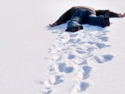Выпил, уснул на снегу и получил обморожение: к чему приводит недогляд родителей за детьми Выпил, уснул на снегу и получил обморожение: к чему приводит недогляд родителей за детьми