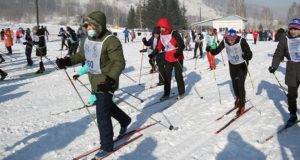 Более семисот человек поучаствовали в «Лыжне России»