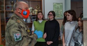 Лицеистам рассказали о блокаде Ленинграда и поисковых экспедициях Лицеистам рассказали о блокаде Ленинграда и поисковых экспедициях