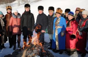 «Частная интерпретация событий с неуместной попыткой политизировать народный праздник»