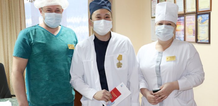 Врачу из Черги вручили медаль «За особый вклад в борьбу с коронавирусом»