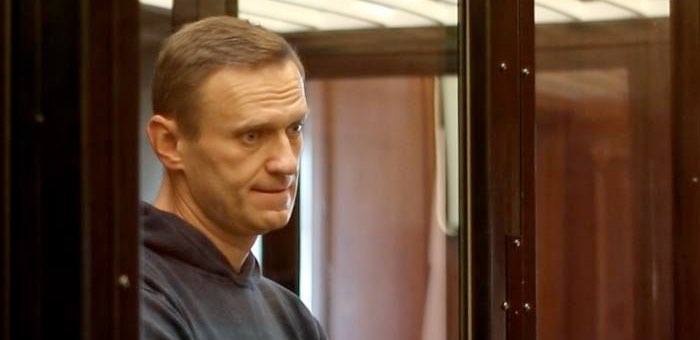 Алексея Навального отправили в колонию