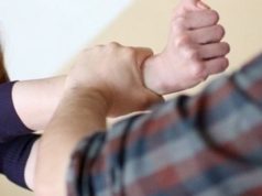 В Усть-Канском районе пьяный мужчина жестоко избил свою беременную сожительницу