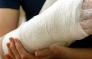«Аникс» заплатит покупательнице полмиллиона за сломанную руку «Аникс» заплатит покупательнице полмиллиона за сломанную руку
