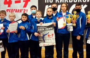 Три спортсмена с Алтая стали чемпионами Сибири по кикбоксингу Три спортсмена с Алтая стали чемпионами Кубка Сибири по кикбоксингу