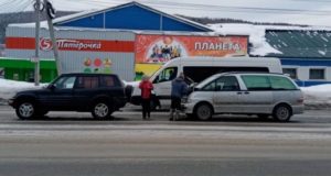 ДТП на «Мебельном перекрестке»: столкнулись две машины