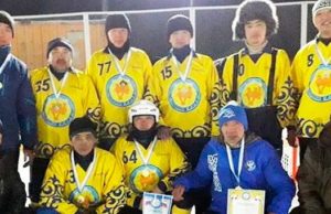 Команды из Кош-Агачского района заняли все призовые места на соревнованиях по хоккею с мячом