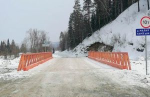Дорожники отремонтировали мост через реку Малая Иша Дорожники отремонтировали мост через реку Малая Иша