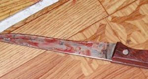 Отмечая праздник, взял нож и трижды ударил гостя в спину: горожанин чуть не убил человека Отмечая праздник, взял нож и трижды ударил гостя в спину: горожанин чуть не убил человека