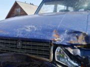 В Элекмонаре водитель машины, полной пассажиров, врезался в опору ЛЭП