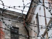 До смерти избил собутыльника и сел в колонию на восемь с половиной лет До смерти избил бомжа и сел в колонию на восемь с половиной лет