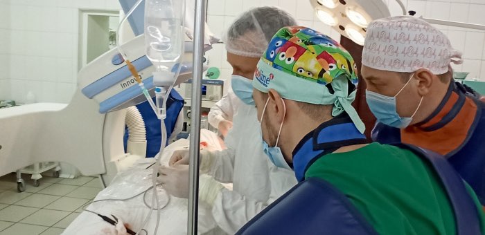Операции по имплантации кардиостимуляторов впервые проведены в Республике Алтай