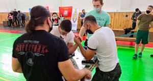 Соревнования по армрестлингу прошли с огромным воодушевлением и азартом