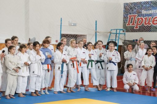 Двести спортсменок приняли участие в турнире по дзюдо в Горно-Алтайске