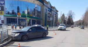 Возле ТЦ «Панорама» столкнулись автомобили Возле ТЦ «Панорама» столкнулись автомобили