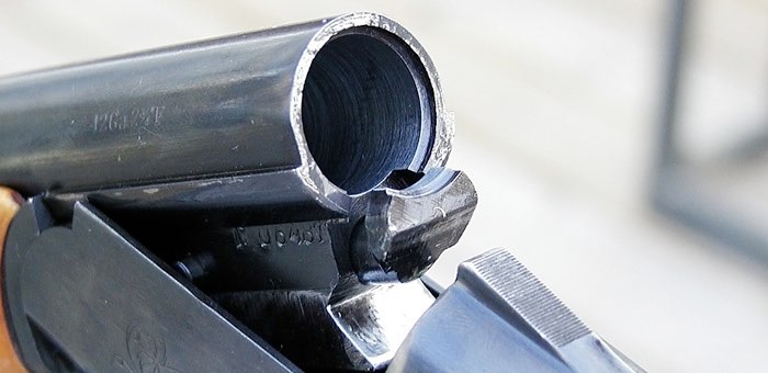 Житель Кебезеня гонялся за супругой с ружьем, стреляя в воздух