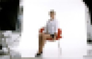 Фоны для студийной фотографии: чем различаются и как выбрать?
