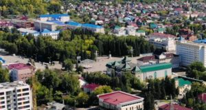Задача — подчеркнуть национальную идентичность города Задача - подчеркнуть национальную идентичность города