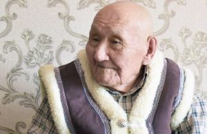 Труженик тыла Иосиф Саналов отметил 90-летний юбилей Труженик тыла Иосиф Саналов отметил 90-летний юбилей