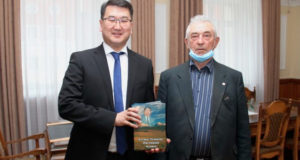 Вышла в свет книга о Владимире Сабине