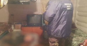 Рецидивистка зарезала сожителя и как ни в чем не бывало продолжила выпивать Рецидивистка зарезала сожителя и как ни в чем не бывало продолжила выпивать