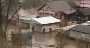 Хорохордин поручил главам муниципалитетов быть на рабочих местах и следить за паводковой обстановкой Хорохордин поручил главам муниципалитетов быть на рабочих местах и следить за паводковой обстановкой