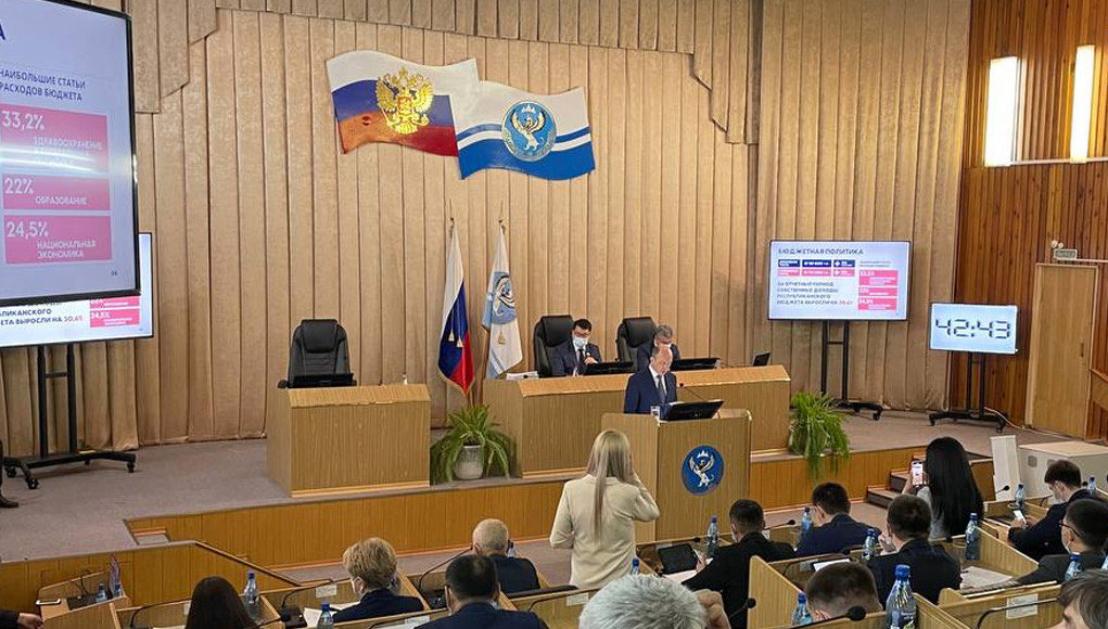 Глава республики выступил с отчетом о деятельности правительства