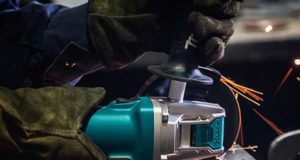 УШМ Makita X-Lock — 18V аккумуляторные и сетевые