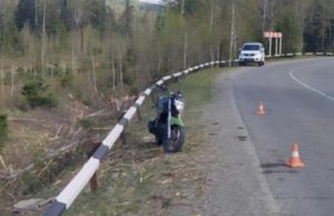 Госпитализацией закончилась поездка 16-летнего подростка на мотоцикле Госпитализацией закончилась поездка 16-летнего подростка на мотоцикле