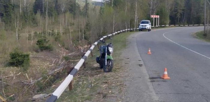 Госпитализацией закончилась поездка 16-летнего подростка на мотоцикле