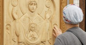 В музее пройдет тактильная выставка резных икон