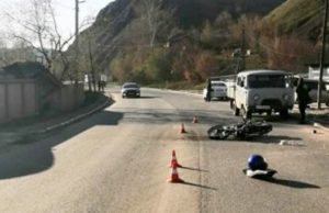 Мотоциклист оказался в больнице с тяжелыми травмами из-за беспечной горожанки Мотоциклист оказался в больнице с тяжелыми травмами из-за беспечной вождения горожанки