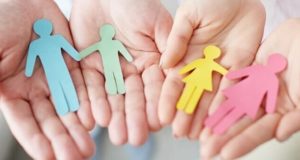 16 человек прошли обучение в школе приемных родителей