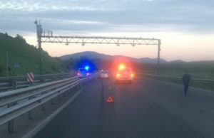 Ночью на Чуйском тракте возле аэропорта сбили пешехода Ночью на Чуйском тракте возле аэропорта сбили пешехода
