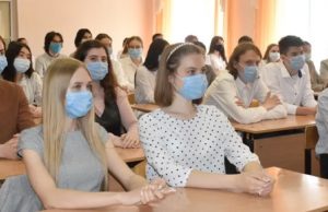 Акция «100 баллов для Победы» прошла в Республиканском классическом лицее Акция «100 баллов для Победы» прошла в Республиканском классическом лицее